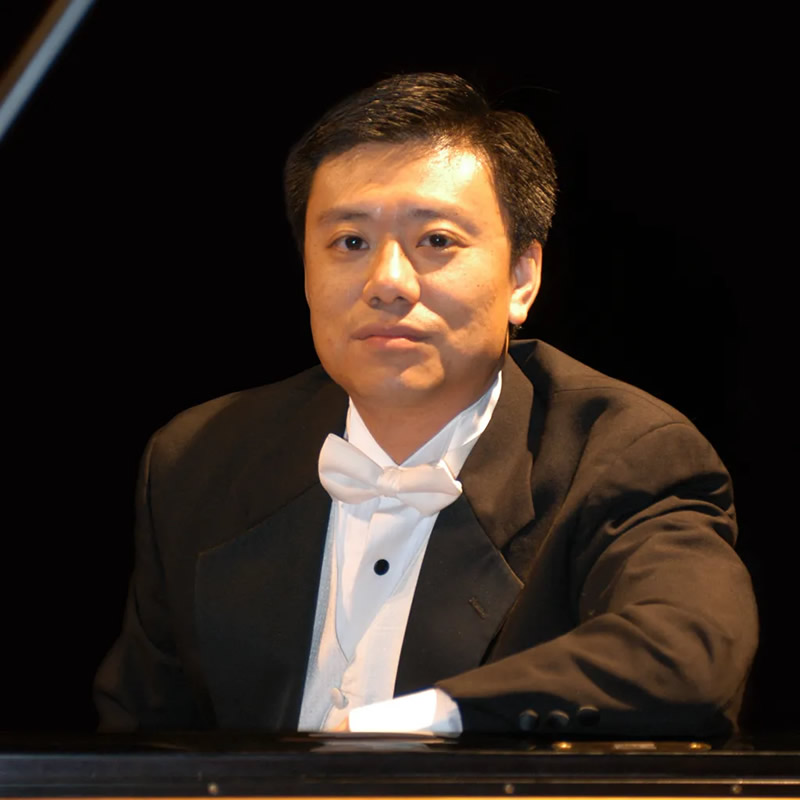 黎颂文星海音乐学院钢琴系主任、教授，钢琴家